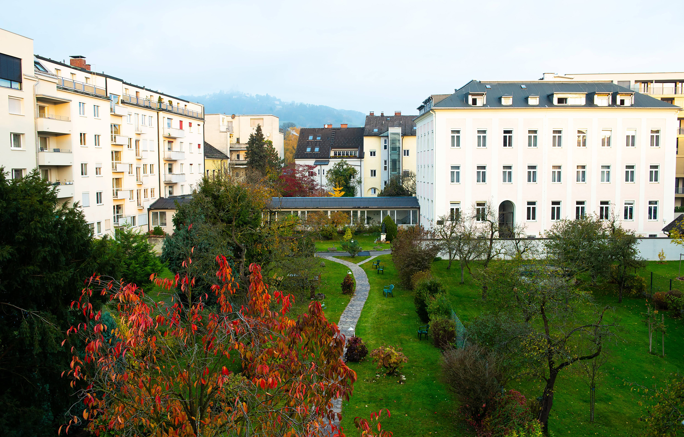 Gebäude der Schulen der Oblatinnen in Linz, Kapuzinerstraße